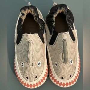 Robeez Shark Moccasins 6-12M